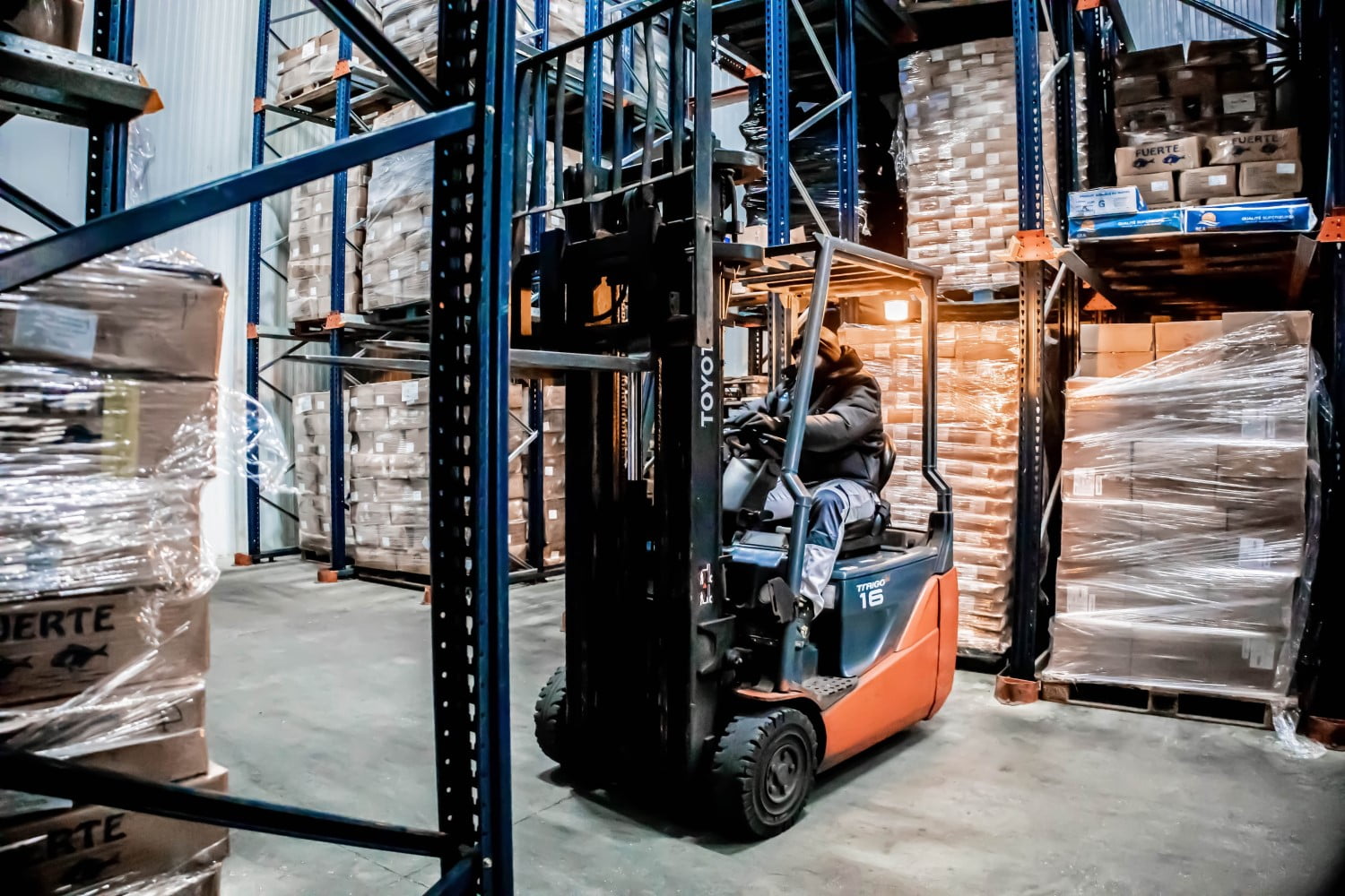 Alquiler espacio almacén Málaga